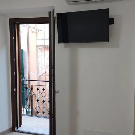 Nocleg ze śniadaniem Nonno Peppe 3*